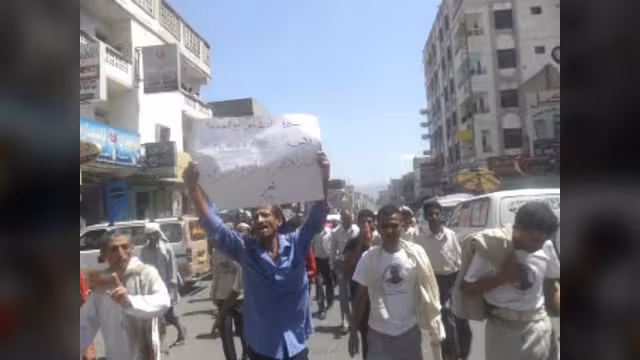 نقابة المحاميين في تعز تستنكر اطلاق سراح متهمين باحراق سيارة