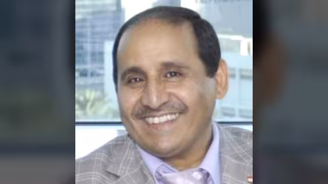 الباحث والمفكر محمد زبارة في حوار: (آل محمد) ليسوا (بني هاشم) وادعاء الاصطفاء نوع من الإفلاس