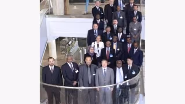 وزير النقل يبحث مع المنظمة البحرية الدولية سبل مواجهة القرصنة وحماية السفن
