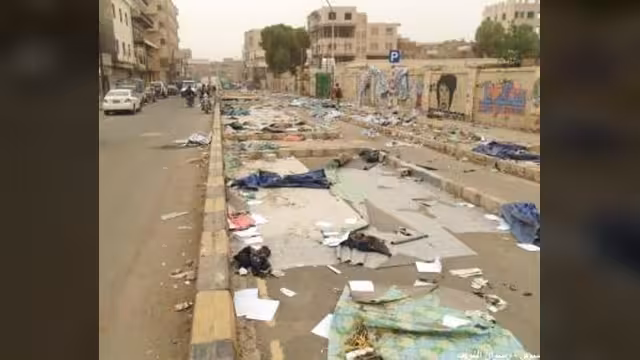 صنعاء: إزالة عشرات الخيام في ساحة التغيير