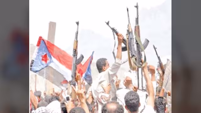تقرير يحذر من تنظيم مسلح ينشأ في الجنوب ويمهد لانشقاقات عسكرية