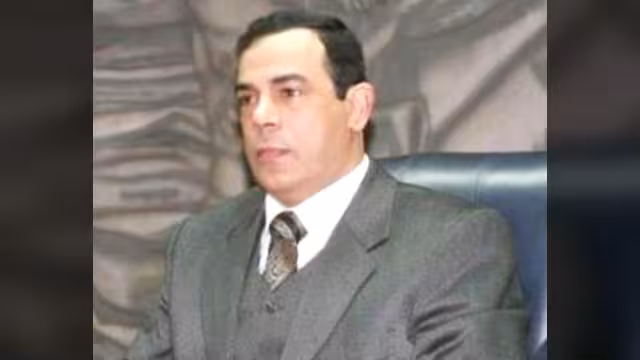 وفاة الصحفي المصري عادل الجوجري على الهواء مباشرة أثناء دفاعه عن الأسد