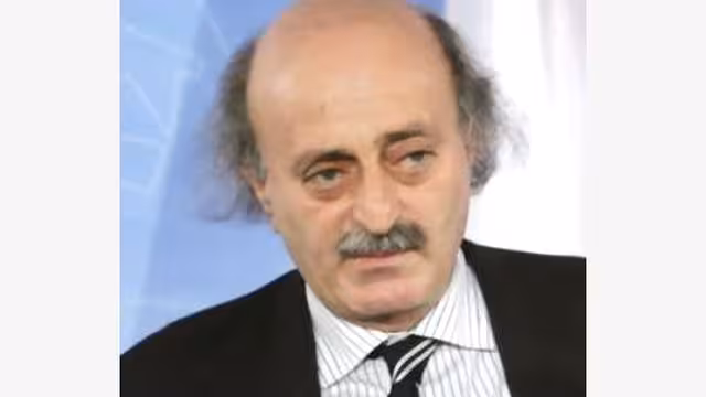 جنبلاط: الأسد لن يستسلم.. ويجب الإسراع في تسليح الجيش الحر لتجنيب سوريا الدمار