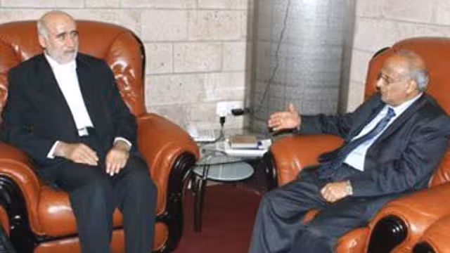 مبعوث إيراني يصل اليمن في زيارة تستغرق أياما