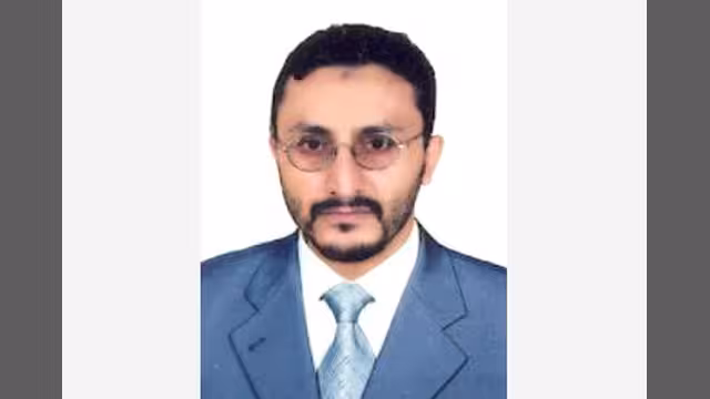 سلطان أكبر ولاية سامعي وأوهامه النرجسية!