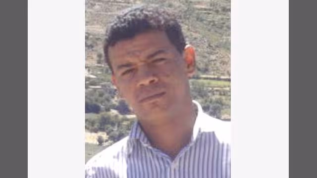 أمريكا تساعدنا بيدٍ وتستردُّها بالأخرى!