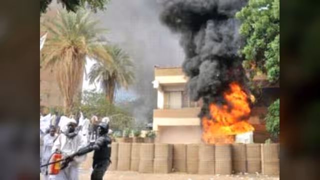 السودان يرفض استقبال قوات مارينز لحماية السفارة الأمريكية في الخرطوم