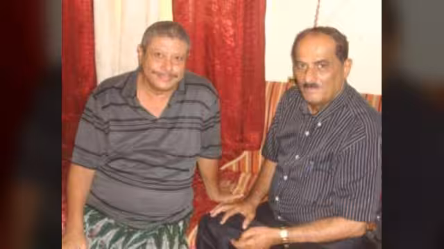 محمد علي احمد يزور السفير الحسني للاطمئنان على صحته