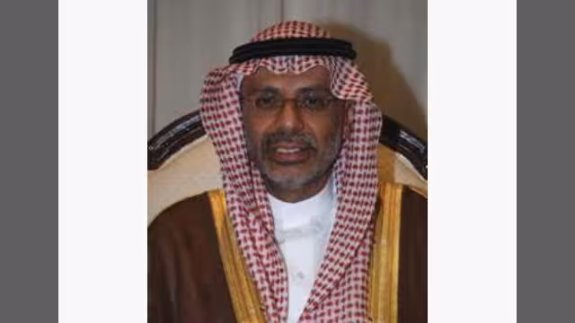 كلية الطب والعلوم الصحية بجامعة عدن تتسلم كتباً ومراجع من بقشان