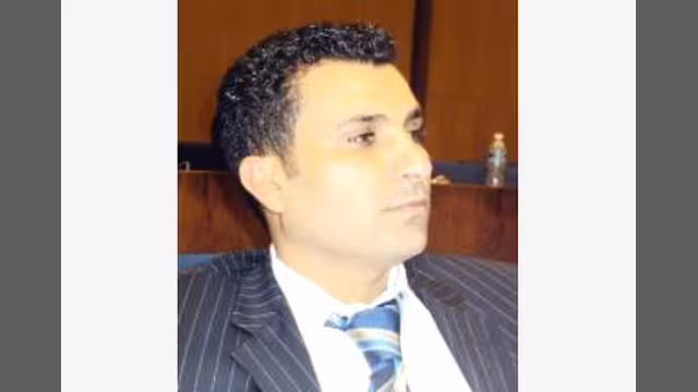 في خطورة استفزاز المجتمع وعدم احترام الهوية العامة