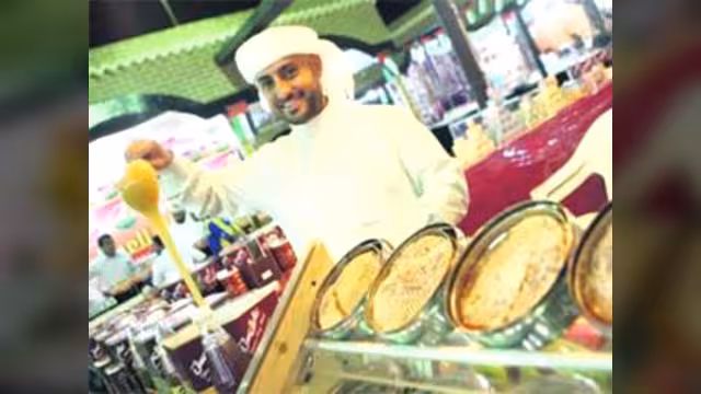 أسواق الخليج تستقبل 500 طن من العسل اليمني سنوياً
