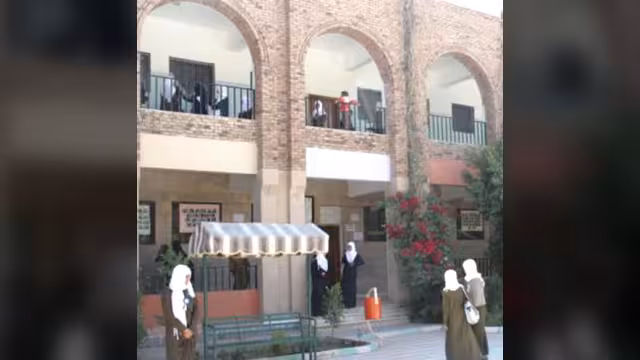 تأخير موعد الحضور في المدارس لمدة ساعة في 12 محافظة يمنية جراء البرد