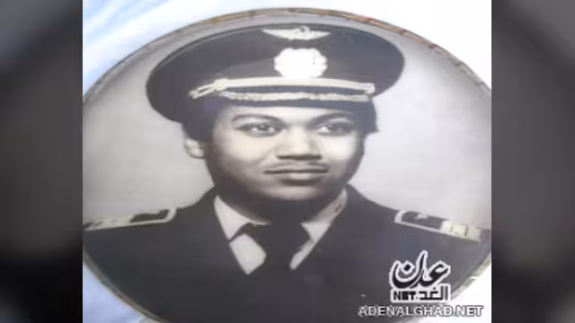 السيرة الذاتية لقائد الطائرة التي تحطمت في صنعاء علي صالح الخواجة
