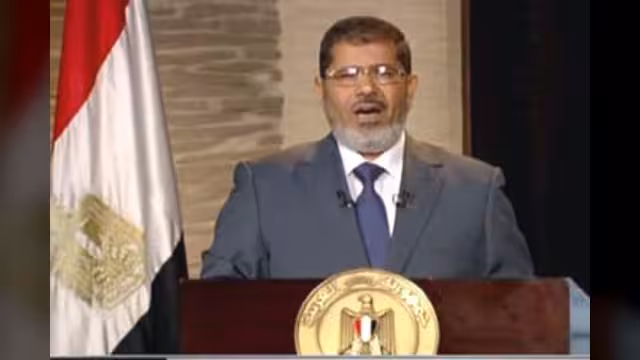 مرسي أمام قصر الإتحادية: لا يمكن أن أنحاز ضد أحد من أبناء مصر (فيديو)