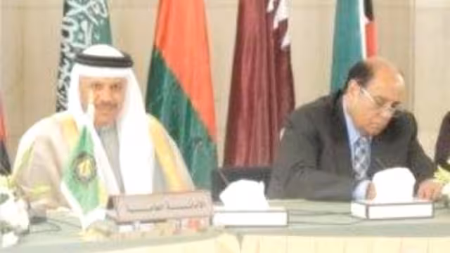 تفاصيل لقاء قيادات جنوبية مع مسؤولي الخليج في الرياض