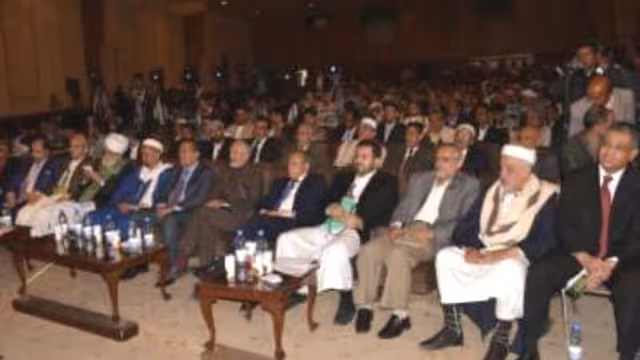 اختتام المؤتمر العام الأول لحزب الحق وينتخب حسن زيد أميناً عاما
