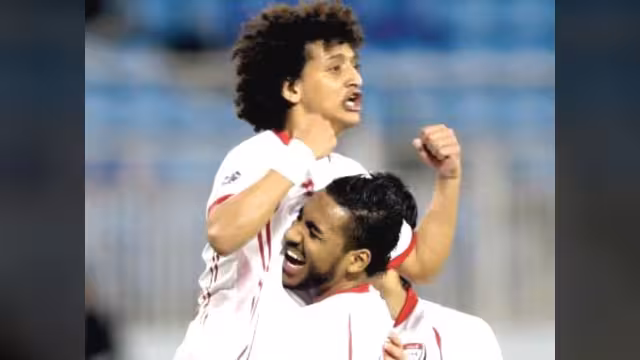 فرحة يمنية بفوز اليمني عمر عبد الرحمن بنجم خليجي 21 وفوز الإمارات بالبطولة