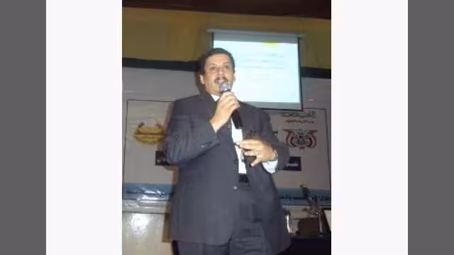 الدكتور احمد عوض مبارك امين عام الحوار الوطني الشامل في سطور