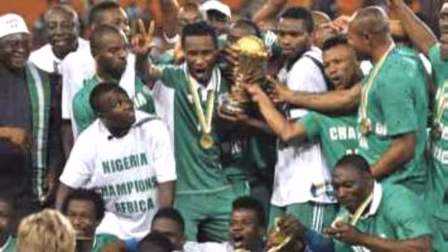 النسور الخضر يحلقون عاليا في سماء إفريقيا