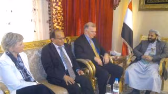 الشيخ حميد الأحمر: يجب أن يشمل الحوار كافة الفئات ودون استثناء