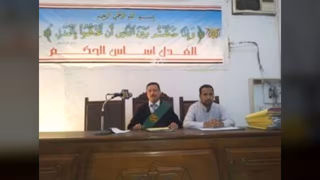 حضرموت: السجن 6 سنوات لـ3 أجانب  جلبوا 179طن أسلحة ومتفجرات  إلى اليمن