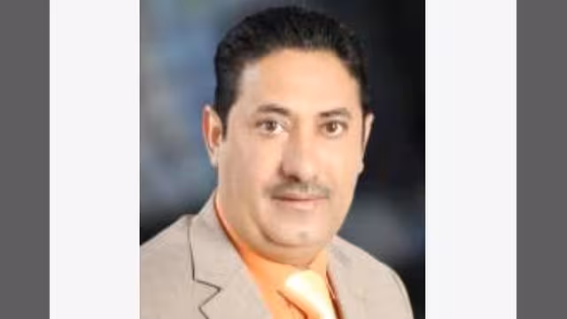 نقابة الصحفيين تطالب البحث الجنائي بالإفراج عن الكاتب عباس الضالعي