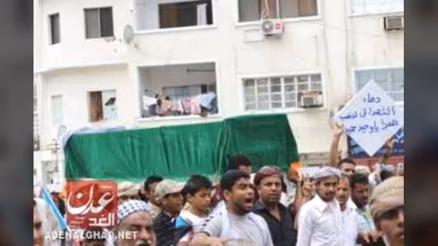 فضيحة جديدة.. الحراك يسير جنازة وهمية لقتيل رفض أهله تشييعه من قبلهم