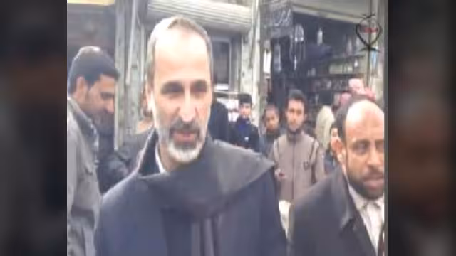 رئيس الائتلاف السوري المعارض لأول مرة في ريف حلب (فيديو)