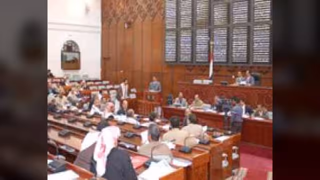 ضبط مصنع للخمور في اب