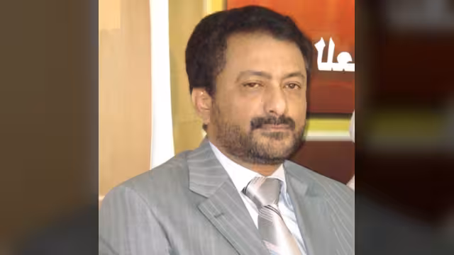 فارس السقاف يدافع عن الحوثيين وناشطون يعتبرونه (مستشار الكشافة)