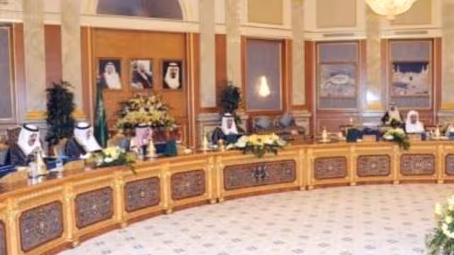 مجلس الوزراء السعودي يستنكر تدخل حزب الله في سوريا