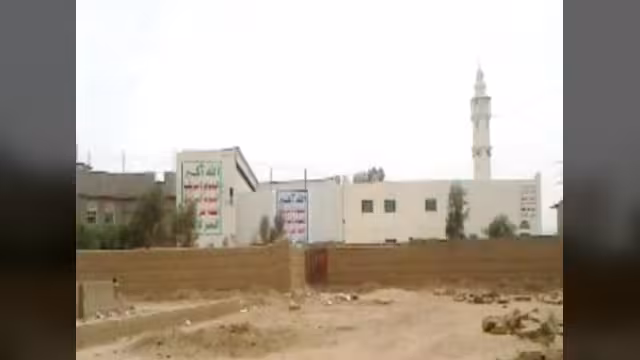 صعدة: الحوثيون يداهمون جامع مصعب ودار القرآن الكريم بمديرية سحار