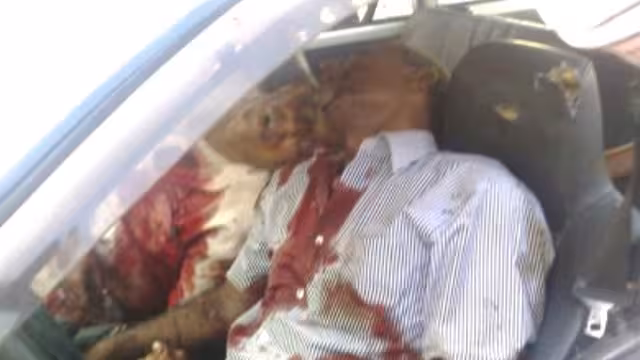 الاجهزة الامنية بمحافظة لحج تلقي القبض على أحد المتهمين باغتيال ثلاثة طيارين