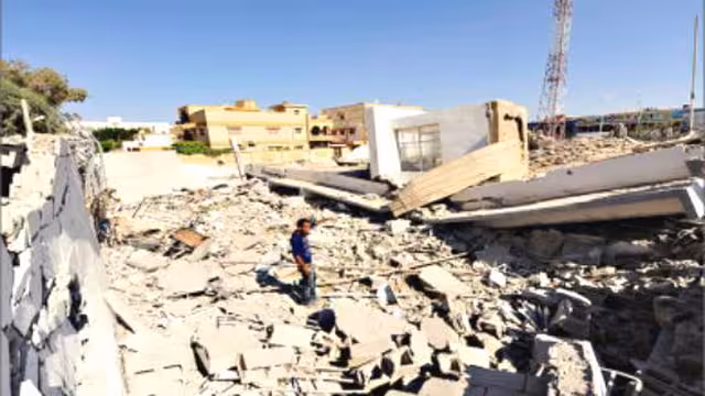 ليبيا: جرحى بتفجير استهدف مركزا للشرطة في بنغازي