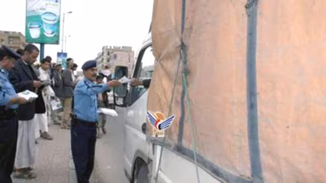 شرطة السير بمحافظة صنعاء تدشن الحملة التوعوية