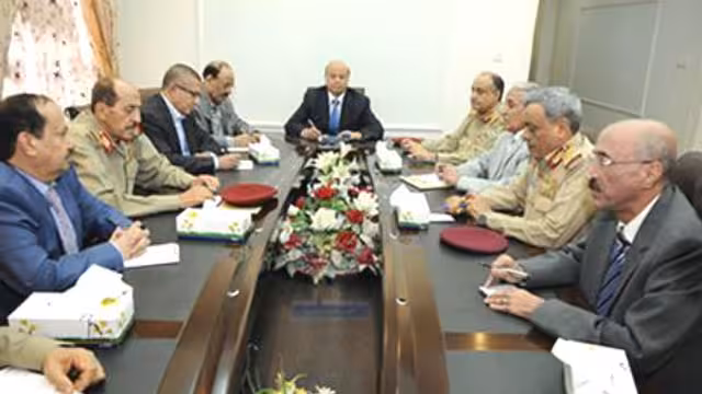 الرئيس هادي يرأس اجتماعاً استثنائياً للجنة الأمنية العليا وسط تحليق الطائرات الأمريكية