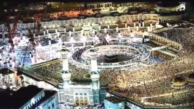 أكثر من 2 مليون مصل يشهدون ختم القرآن في الحرم المكي