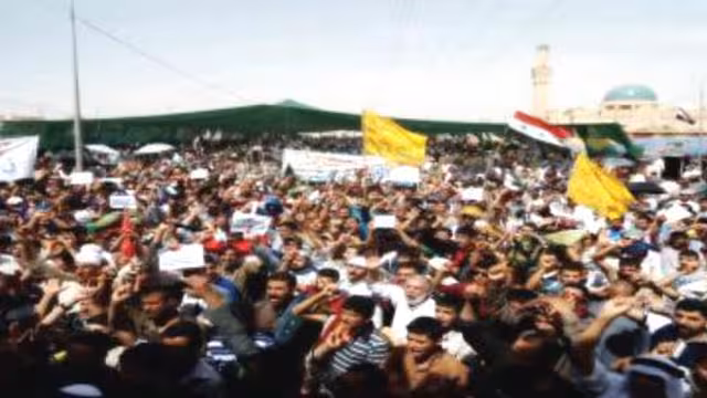 العراق: خطباء صلوات الجمعة الموحدة يتهمون المالكي بالتهجير الطائفي