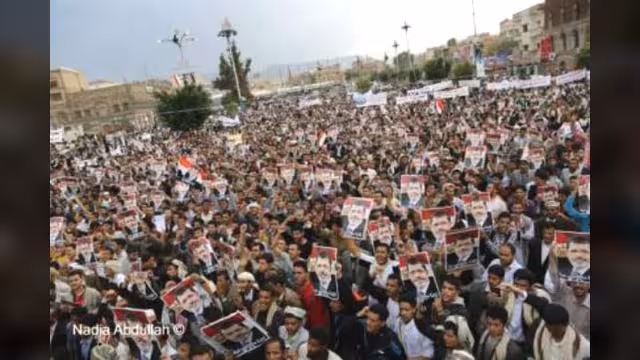 مظاهرة حاشدة في صنعاء تضامناً مع الشعب المصري ضد مجازر الانقلاب