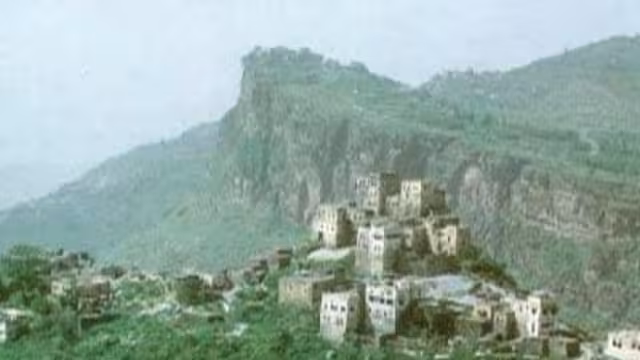 سياح من تايوان يتعرفون على معالم المحويت الأثرية والتاريخية