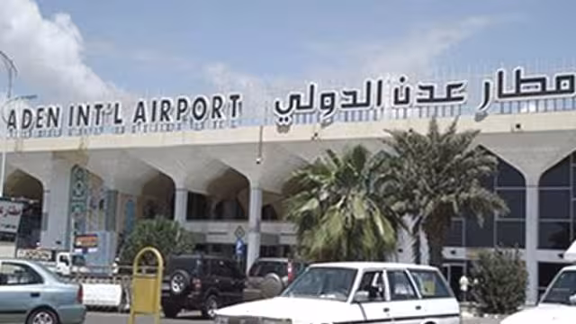 213 حاجاً من محافظة عدن يتوجهون لأداء المناسك