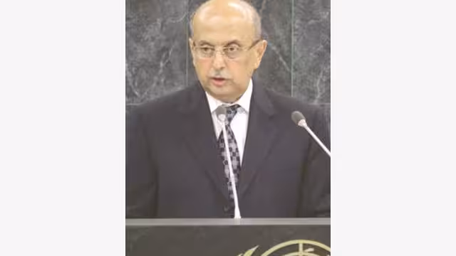 القربي: «حزب الله» يؤمن الحماية للبيض والدعم الإيراني انتقل من الحوثيين إليه (حوار)