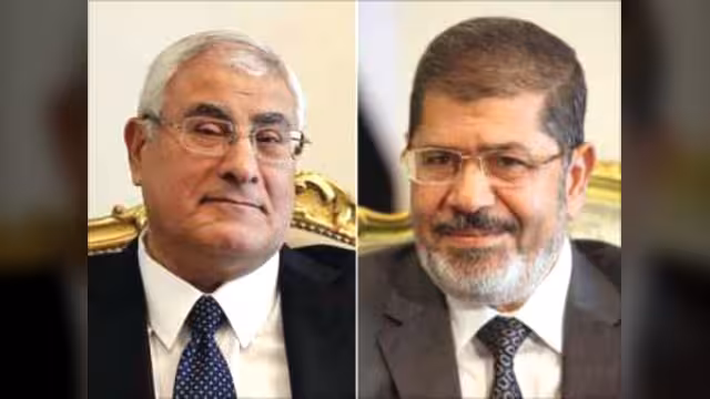 مائة يوم من حكم مصر بين مرسي والعسكر