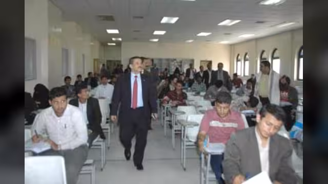 التعليم العالي: الف و900 طالب خاضوا امتحانات الكفاءة للحصول على المنح الخارجية
