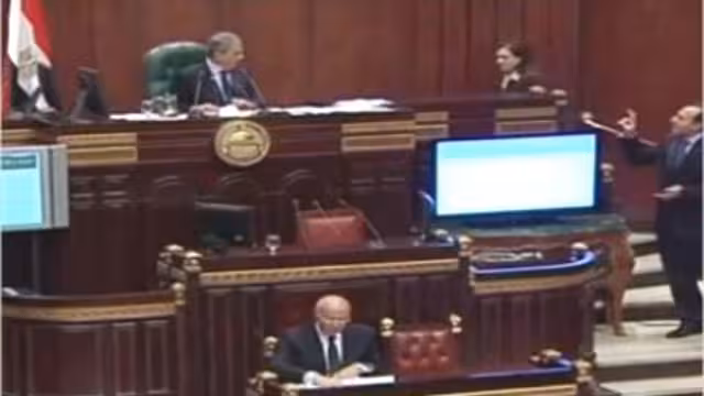 مؤيدو السيسي يختلفون بشأن خريطة الطريق
