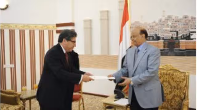 رئيس الجمهورية يدعو الشركات التركية ورجال المال والأعمال للاستثمار في اليمن