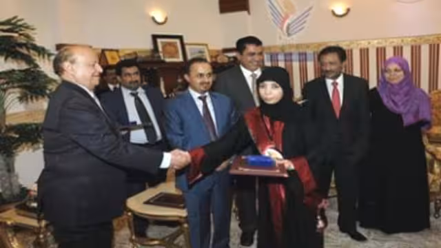 رئيس الجمهورية يستقبل الفائزين بجائزة رئيس الجمهورية للشباب