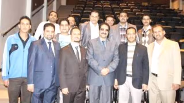 الدكتوراة للباحث اليمني صالح النظاري من جامعة الملك سعود بالرياض