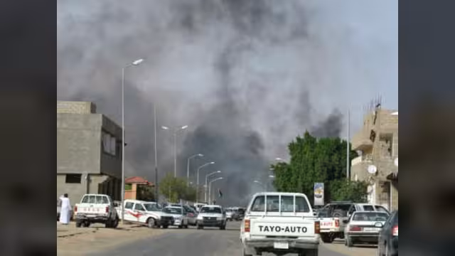 حكومة ليبيا تحذر من فراغ سياسي واستمرار استهداف منشآت الدولة