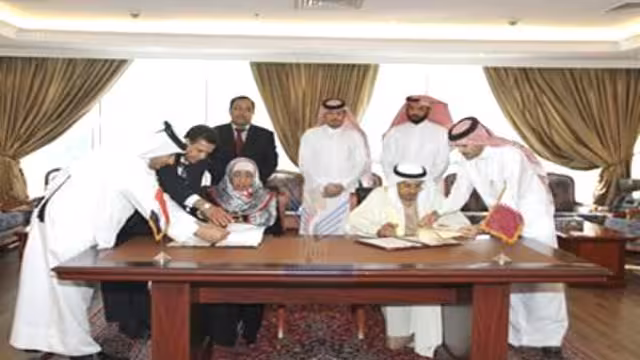 التوقيع على اتفاقية استقدام العمالة اليمنية إلى قطر